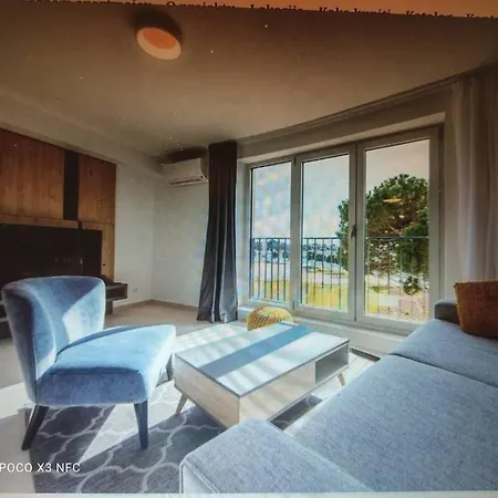 Superior Seaview Apt. With Pool