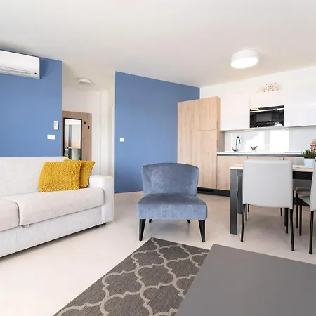 Apartment Superior Seaview Apt. With Pool Umag